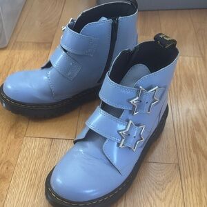 Dr. Martens Kids Light Blue Star Buckle Boots
